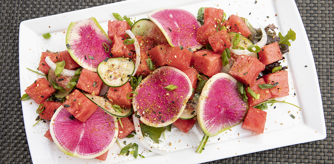 Refreshing dinner salad with beets
